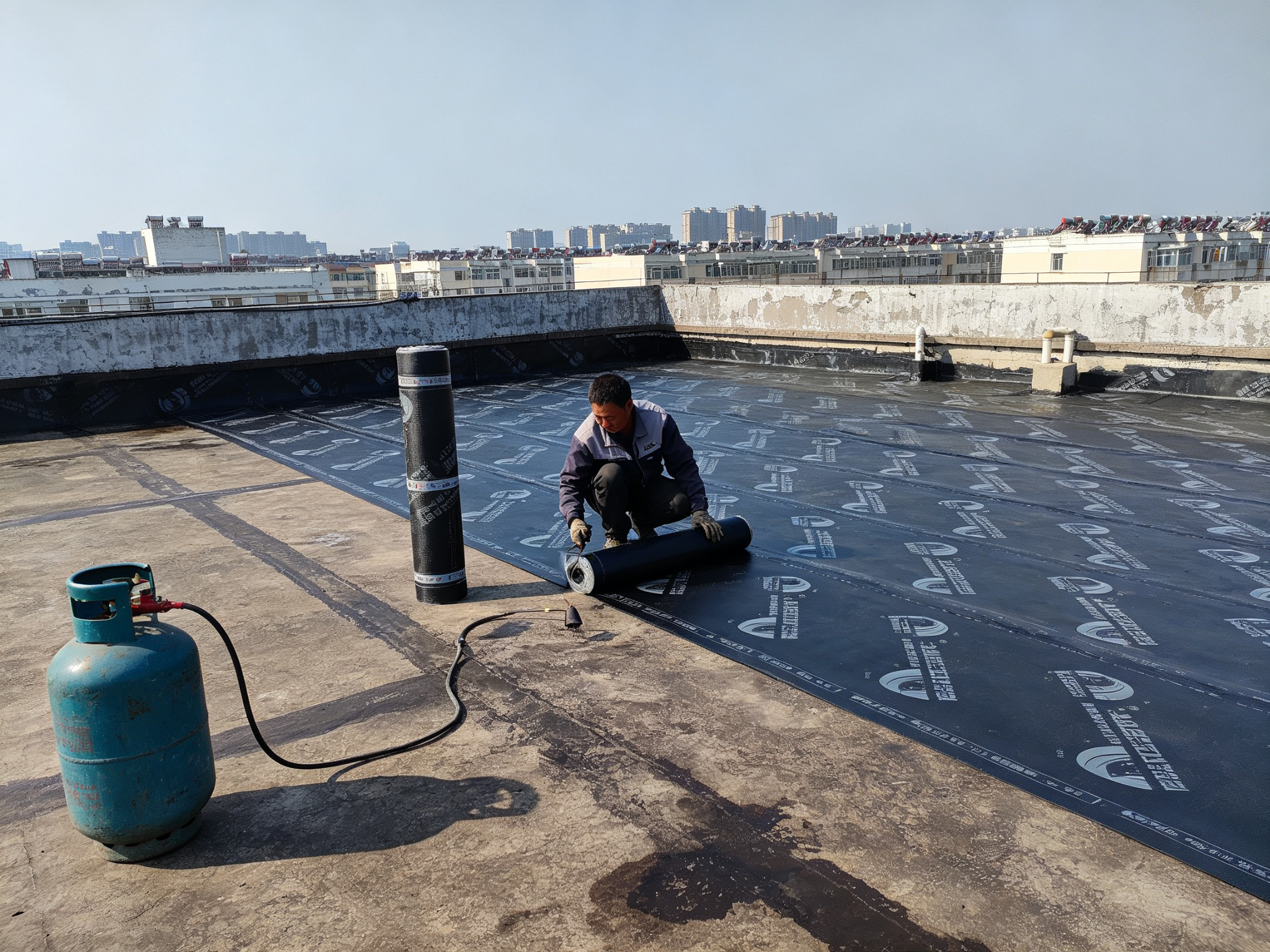 师傅屋顶防水施工